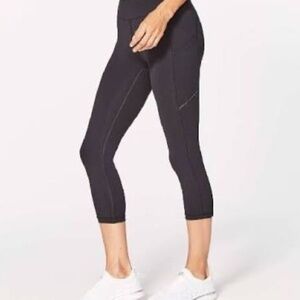 Lululemon Speed Up Crop 21" Leggings, Medium Rise, Black, Sz 6 Athletic Logo